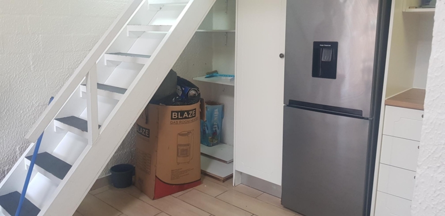 To Let 2 Bedroom Property for Rent in Table View Western Cape